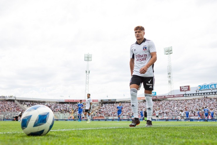 El volante de los Albos se muestra contento por el momento del equipo | Foto: Agencia Uno 