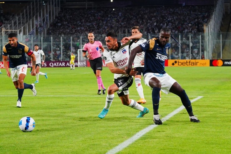 Gabriel Suazo y su gran jugada en el segundo tanto de Colo Colo | Foto: Guillermo Salazar 