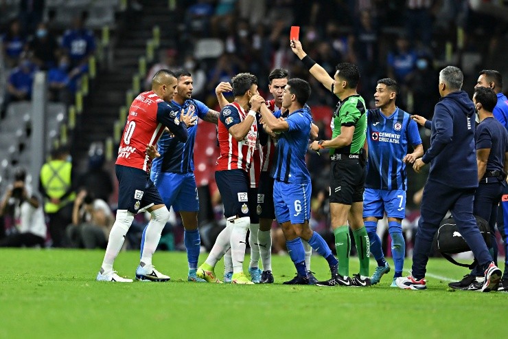 Vega reaccionó muy mal ante una entrada de Ignacio Rivero. (Getty Images)