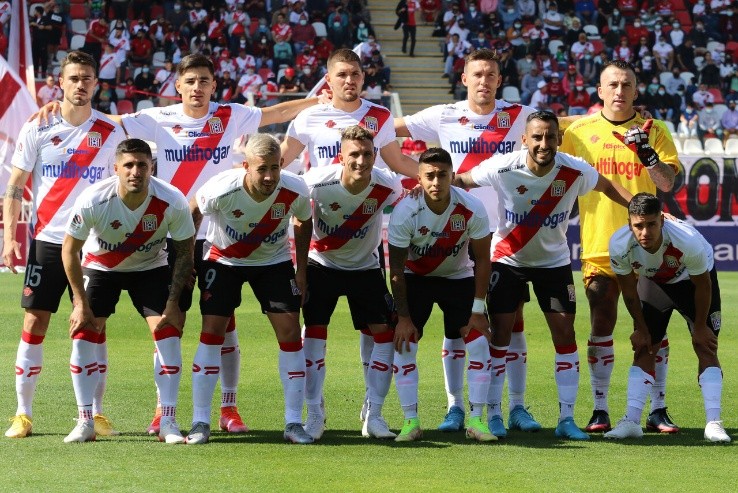 Curicó pudo festejar con su gente con una importante victoria | Foto: Agencia Uno 