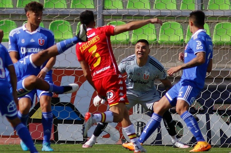 Cristóbal Campos sumó minutos ante Unión Española | Foto: Agencia Uno 