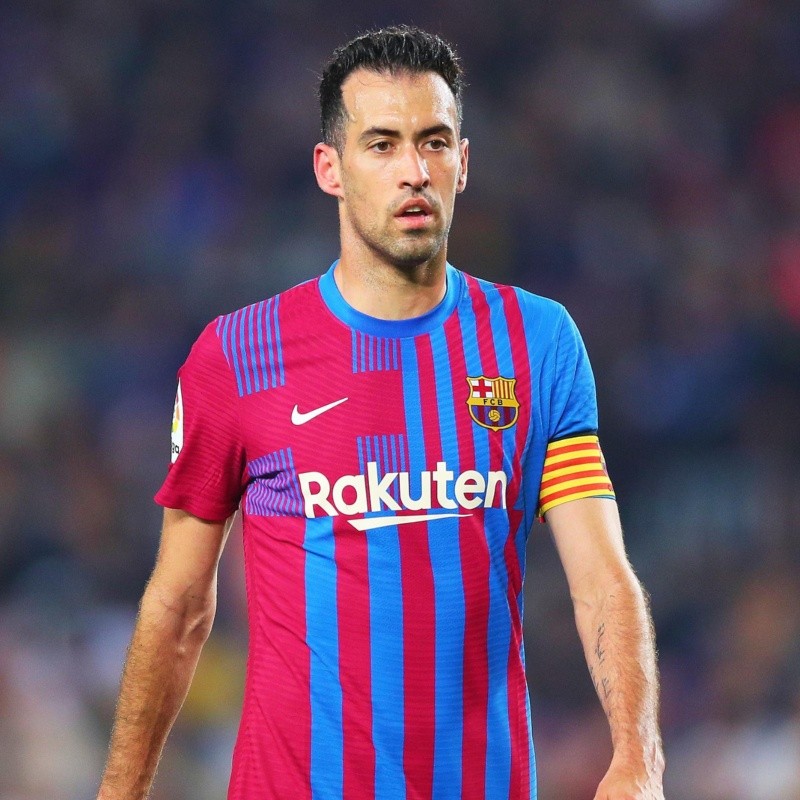 Busquets superó a Iniesta en partidos jugados con Barcelona