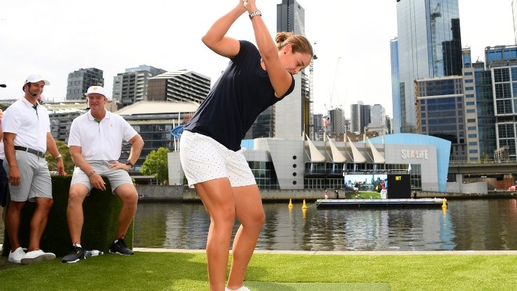 Ashleigh Barty, en modo golfista