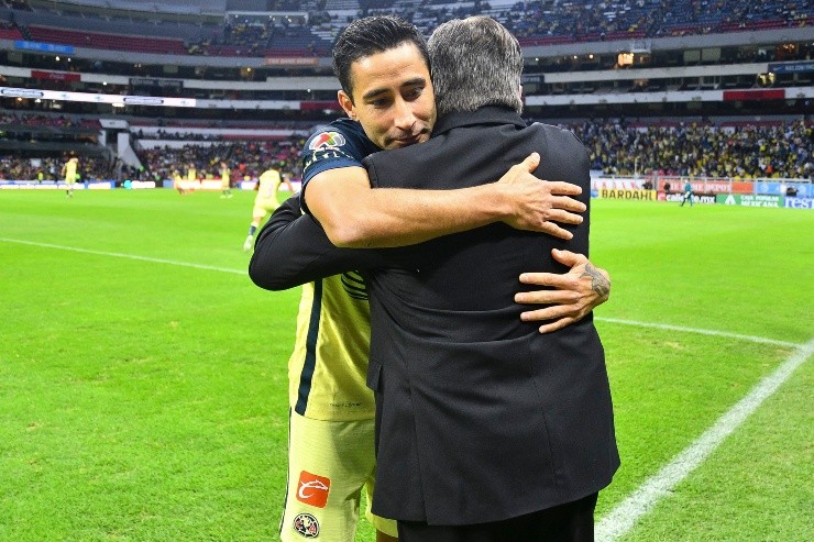 Miguel Herrera y Luis Fuentes en el Apertura 2021.