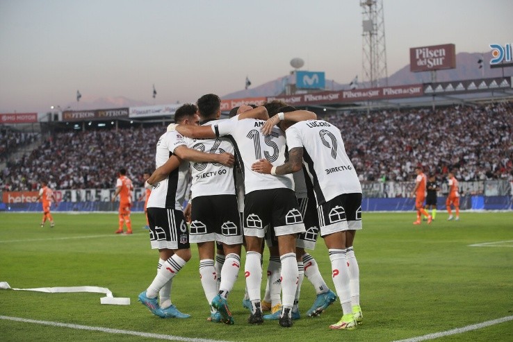 Colo Colo va por los tres puntos ante la UC | Foto: Agencia Uno 