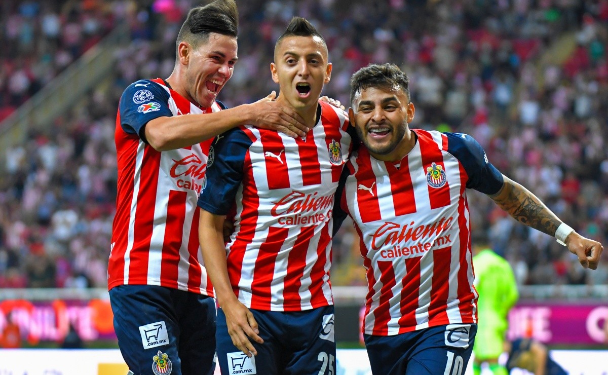 Chivas 3-1 Pumas UNAM | VIDEO RESUMEN | Jornada 16 Liga MX