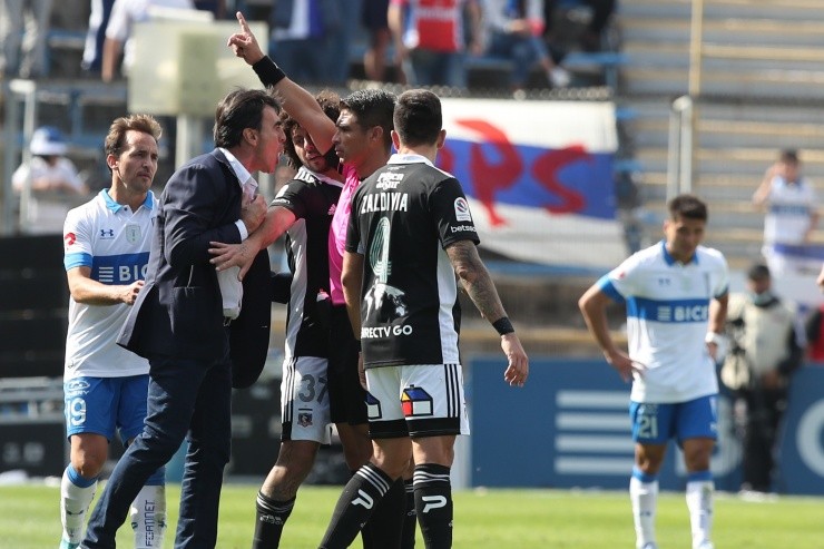 Gustavo Quinteros tuvo su minuto de furia con Cabero | Foto: Agencia Uno Gustavo Quinteros tuvo su minuto de furia con Cabero | Foto: Agencia Uno
