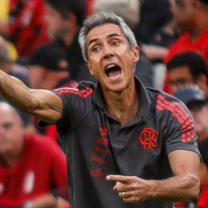 Jornalista expõe discussão 'quente' entre Paulo Sousa e atacante do Flamengo