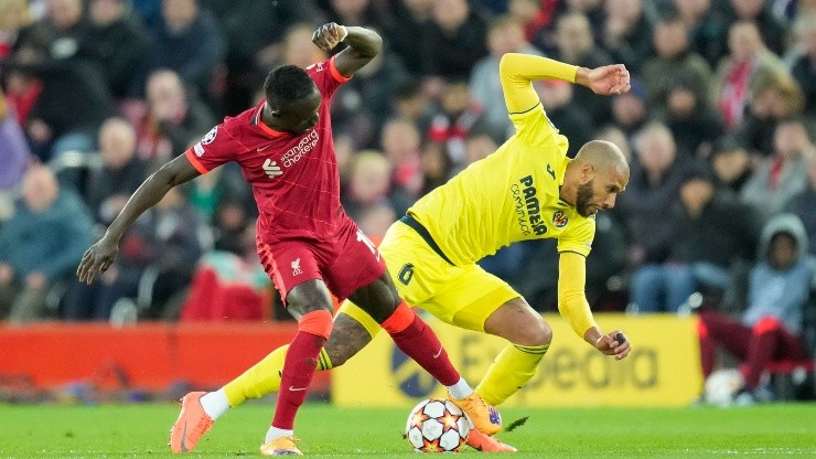 Sadio Mané y Etienne Capoue.