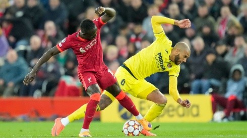 Sadio Mané y Etienne Capoue.