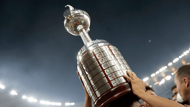 Trofeo de la Copa Libertadores.