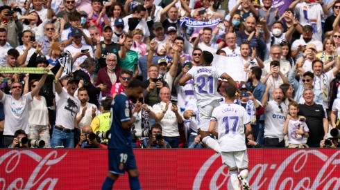 Real Madrid se consagra campeón con un buen triunfo ante Espanyol.