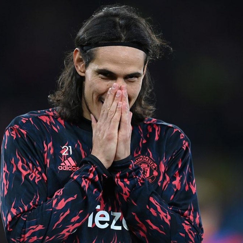 Edinson Cavani se mantendría en su argumento de abandonar Manchester United