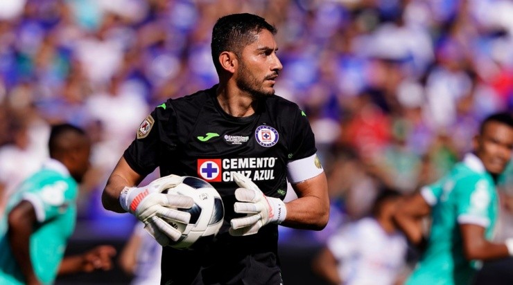 Chuy Corona no se recupera. (Imago 7)