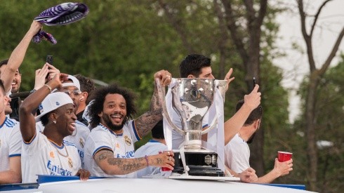 Real Madrid players celebrate the 2021-22 La Liga championship