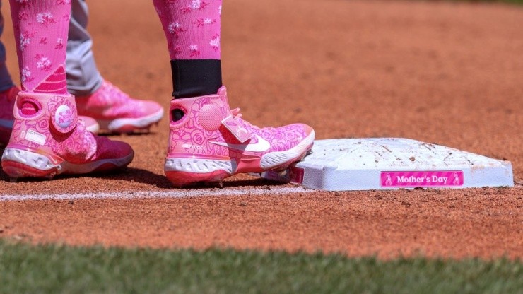 MLB Teams Wearing Pink Uniforms for Mother's Day Today – SportsLogos.Net  News