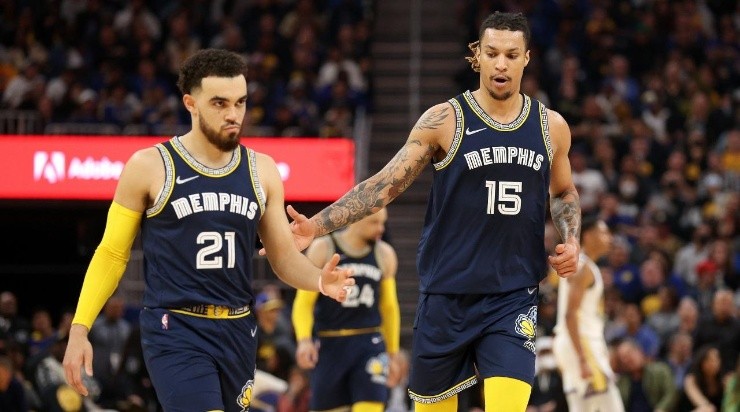 Tyus Jones #21 and Brandon Clarke #15 of the Memphis Grizzlies (Photo by Ezra Shaw/Getty Images)