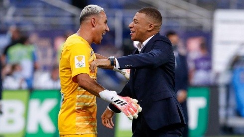 Navas y Mbappé, compañeros y amigos en PSG.