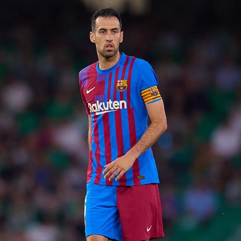 No juega en Bayern Múnich, pero lo catalogan como el Sergio Busquets del futuro