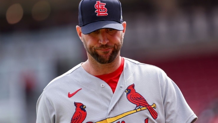 Local MLB player update: Big month for Glynn Academy grad Adam Wainwright