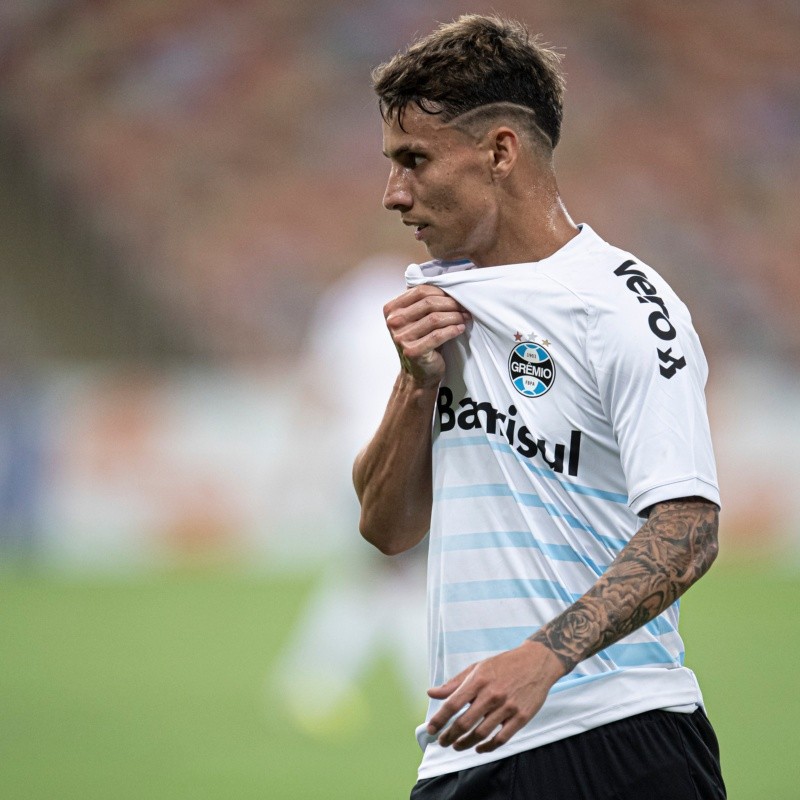 Grêmio informa que Ferreira terá que passar por cirurgia de hérnia