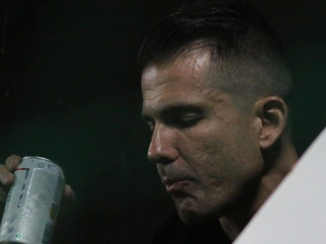 Victor expõe bastidores 'sofridos' sobre rebaixamento do Grêmio