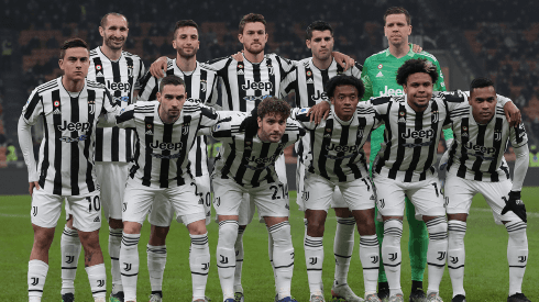 Juventus en formación.