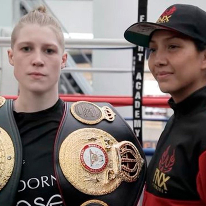 Boxeadora mexicana está en coma tras ser noqueada en una pelea de título mundial