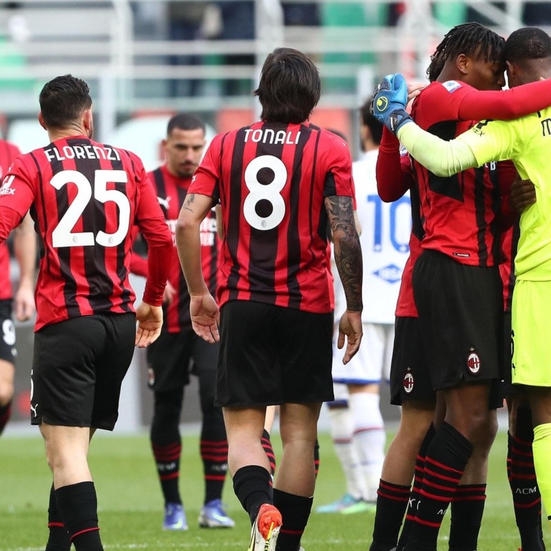 Los 7 jugadores que saldrían de Milan en el mercado de verano