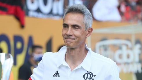 “Um dos melhores do mundo”; Torcida do Flamengo ‘se derrete’ por titular de Paulo Sousa