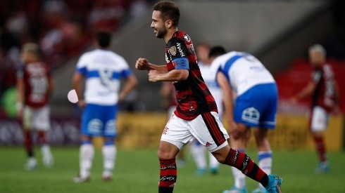 Flamengo venció 3-0 a Universidad Católica y la eliminó de Copa Libertadores