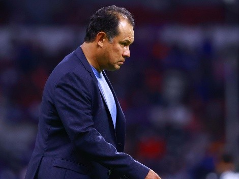 Oficial: Juan Reynoso dejó de ser el entrenador de Cruz Azul