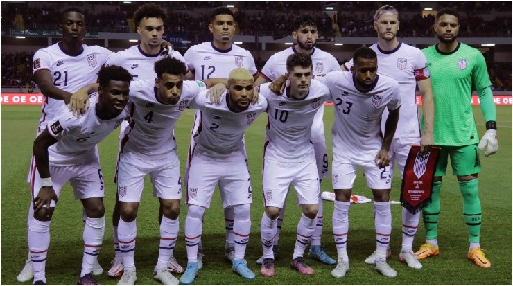 The USMNT during Qatar 2022 Concacaf Qualifiers. (Arnoldo Robert/Getty Images)