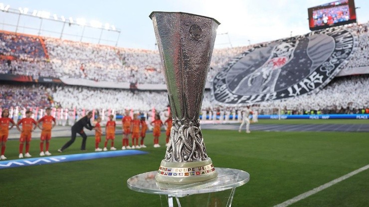 Trofeo de la Europa League.