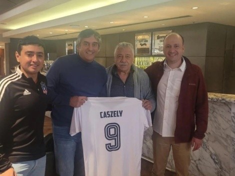 Carlos Caszely comparte con Enzo Francescoli en la previa a Colo Colo vs River