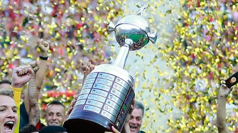 Trofeo Copa Libertadores.