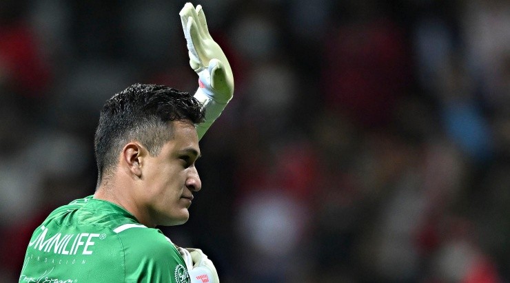 Chivas: Raúl Gudiño no quiso irse del Rebaño.