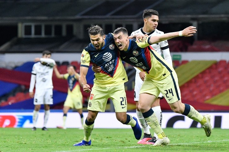 Viñas y Martín recibieron el respalda de Esqueda. Créditos: Imago7