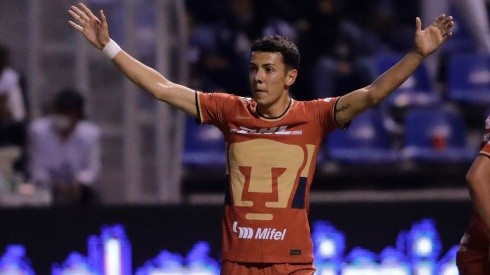 Ruvalcaba festeja su gol ante Puebla