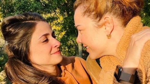 Fernanda Souza e Eduarda Porto assumiram namoro há pouco tempo. Foto: Reprodução/Instagram oficial de Fernanda Souza
