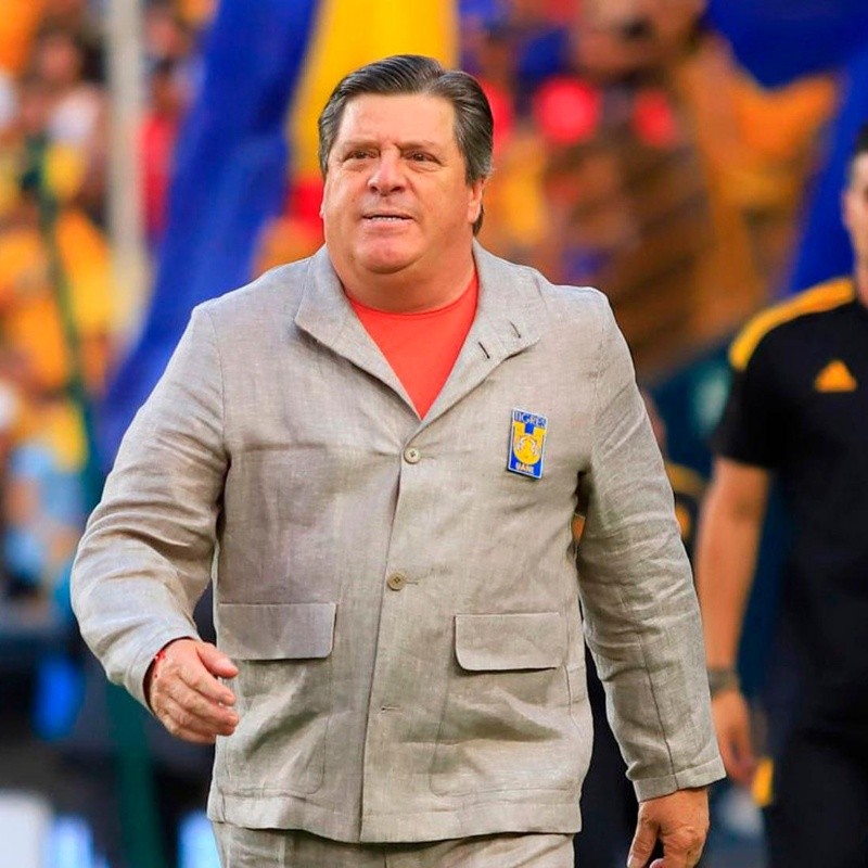 Miguel Herrera explicó el cambio que hizo incurrir a Tigres en alineación indebida