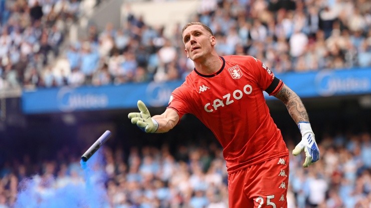 Robin Olsen, víctima de agresiones en el festejo de Manchester City.