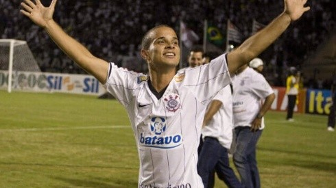 Foto: Daniel Augusto Jr. / Agência Corinthians - Meia Morais defendeu o Corinthians de 2008 a 2011