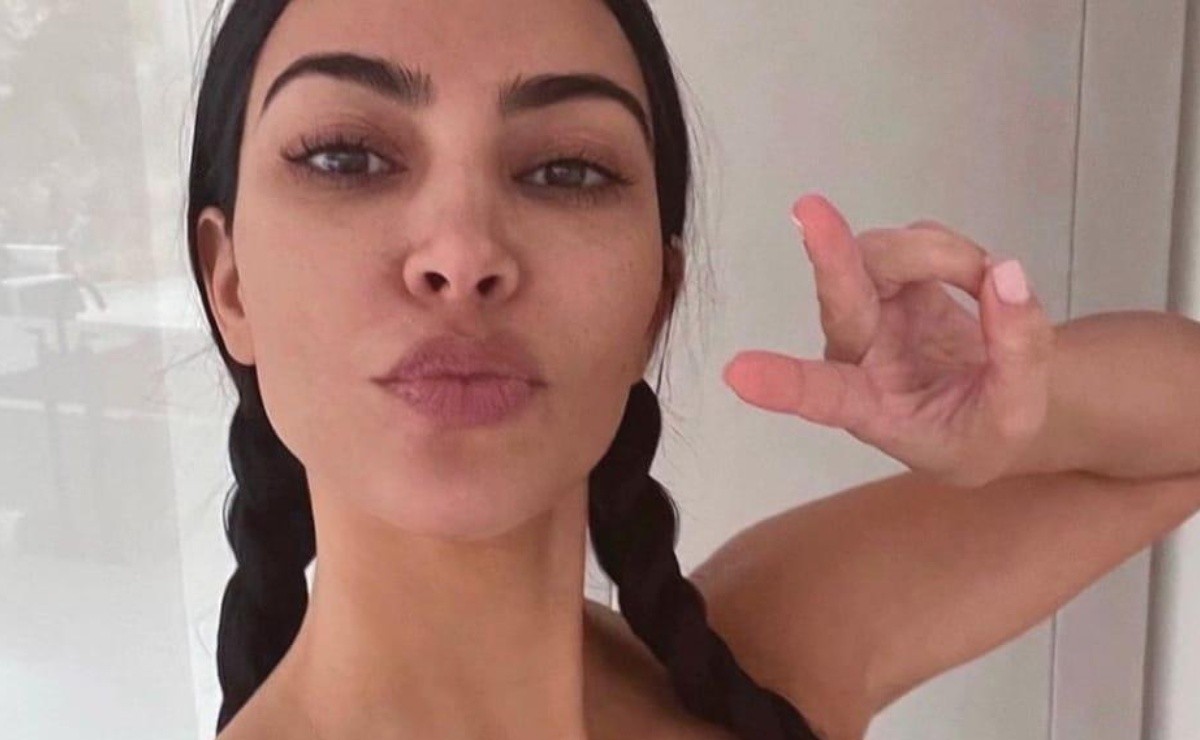 Kim Kardashian confiesa que tiene un cobertizo para guardar sus 30.000 prendas y deja desconcertada a su amiga: ‘Nunca he visto nada igual’