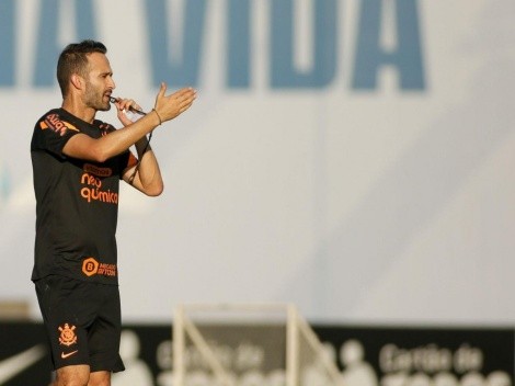 Filipe Almeida manda forte recado a torcida e aos jogadores após empate com o Always Ready