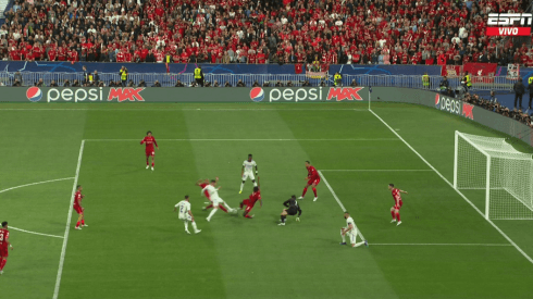 El momento del gol de Benzema