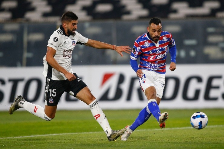 Emiliano Amor es una de las bajas en Colo Colo | Foto: Getty Images 
