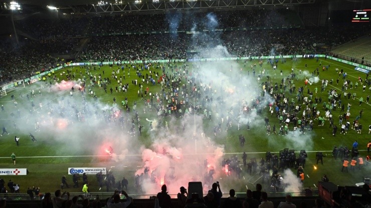 Disturbios tras el descenso de Saint-Étienne