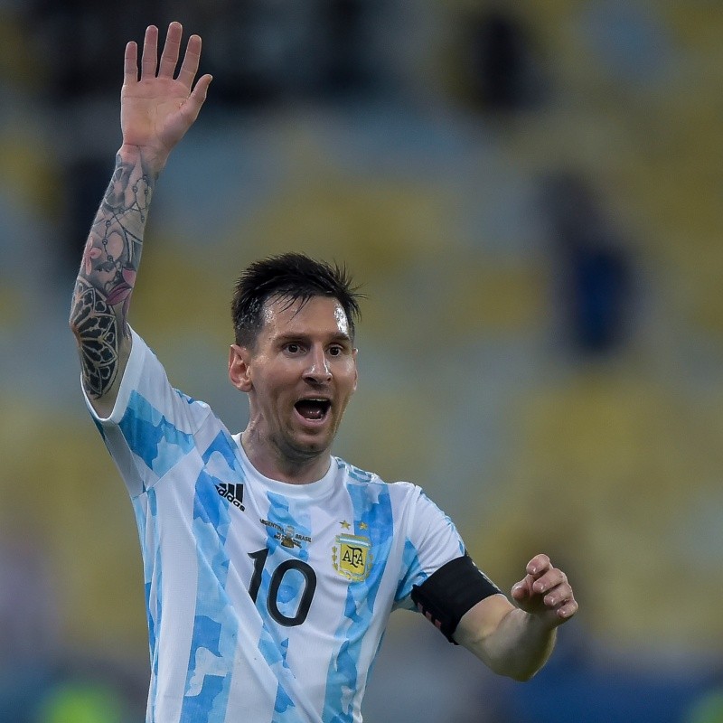 “Ridículo”; BBC coloca time de Messi na disputa de maiores da história, lembra apenas de um brasileiro e internet reage