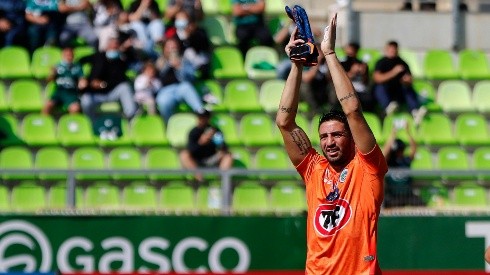 DT de Puerto Montt le tira flores a Viana ante posibilidad de Colo Colo.